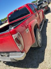 2004 Chevrolet Colorado LS - Exterior Rear Right Corner Image